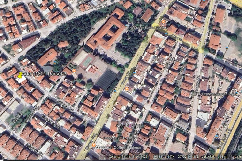 Century21 Bal'dan Altıeylül Sütlüce Mahallesinde Satılık Arsa