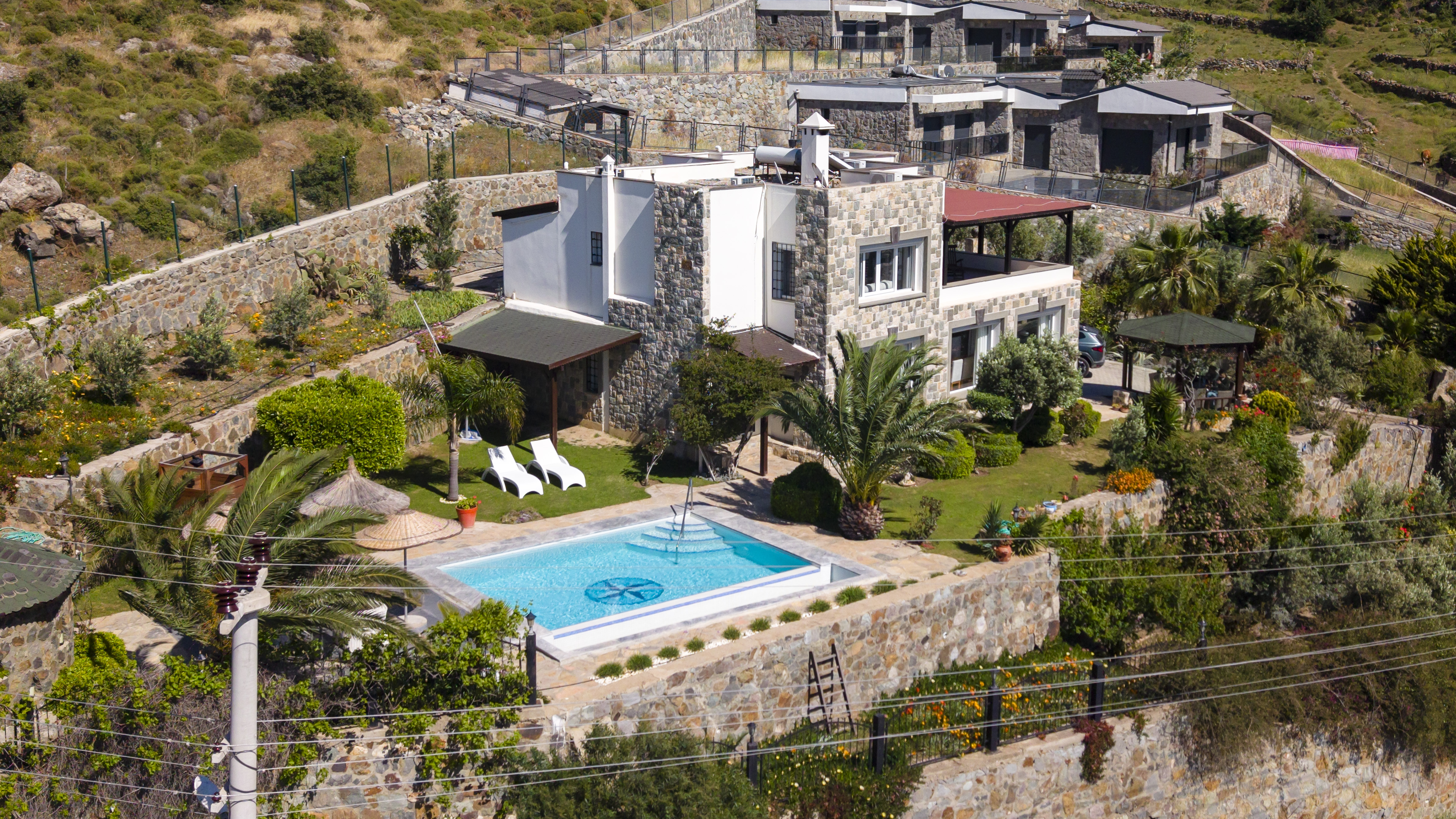 Bodrum Gümüşlük Deniz Manzaralı Tam Müstakil Özel Havuzlu 4+1 Villa
