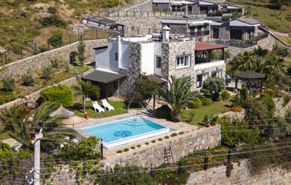 Bodrum Gümüşlük Deniz Manzaralı Tam Müstakil Özel Havuzlu 4+1 Villa