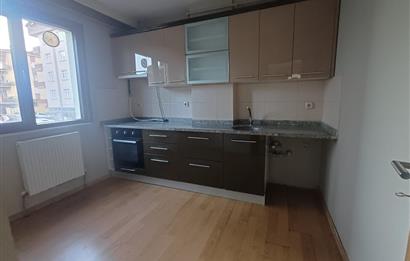 ÜMRANİYE MERKEZİ KONUMDA METROYA 3 DAKİKA MESAFEDE KİRALIK DAİRE