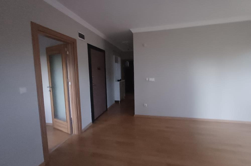 ÜMRANİYE MERKEZİ KONUMDA METROYA 3 DAKİKA MESAFEDE KİRALIK DAİRE