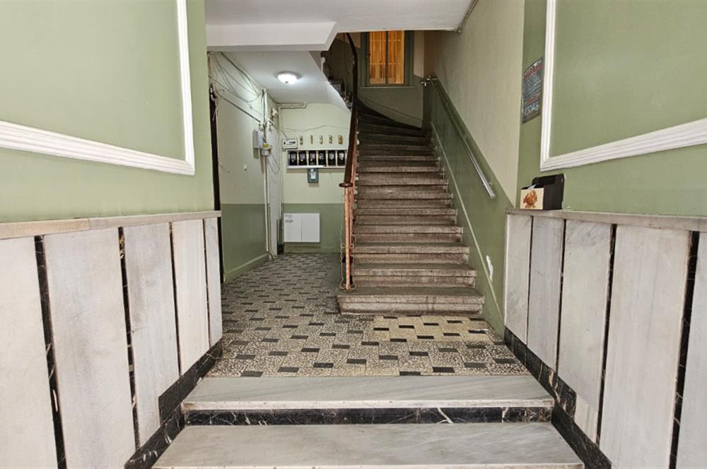 KURTULUŞ SAVAŞ SOKAK 1. ADA'DA SATILIK 4+1 DAİRE