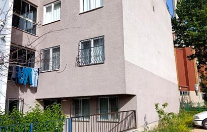 C21 Cius;Ovaakça'da Cadde Üzerinde İki Cepheli 2+1 Satılık Daire