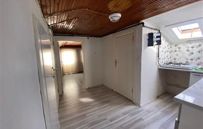 BAĞLARBAŞI MAHALLESİ'NDE 1+1 50m2 NET 5.KAT BALKONLU DAİRE