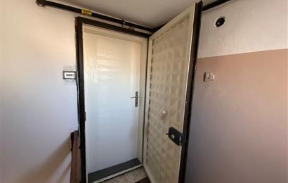 BAĞLARBAŞI MAHALLESİ'NDE 1+1 50m2 NET 5.KAT BALKONLU DAİRE