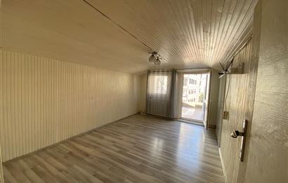 BAĞLARBAŞI MAHALLESİ'NDE 1+1 50m2 NET 5.KAT BALKONLU DAİRE