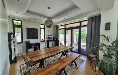 Ormanada'da Kapalı Otoparklı, Özel Havuzlu Ultra Lüks Villa