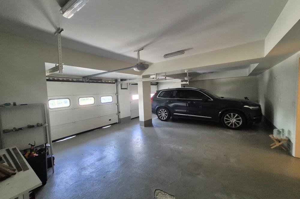 Ormanada'da Kapalı Otoparklı, Özel Havuzlu Ultra Lüks Villa