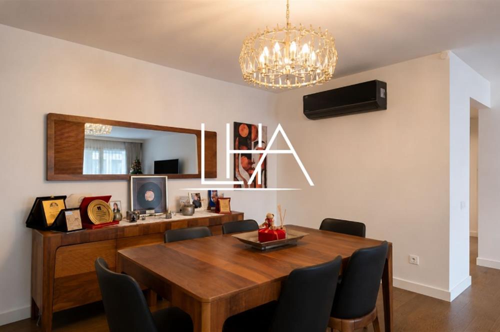 C21'DEN AYA GÖKTÜRK SİTESİ'NDE GENİŞ ARA KAT SATILIK 3+1 DAİRE