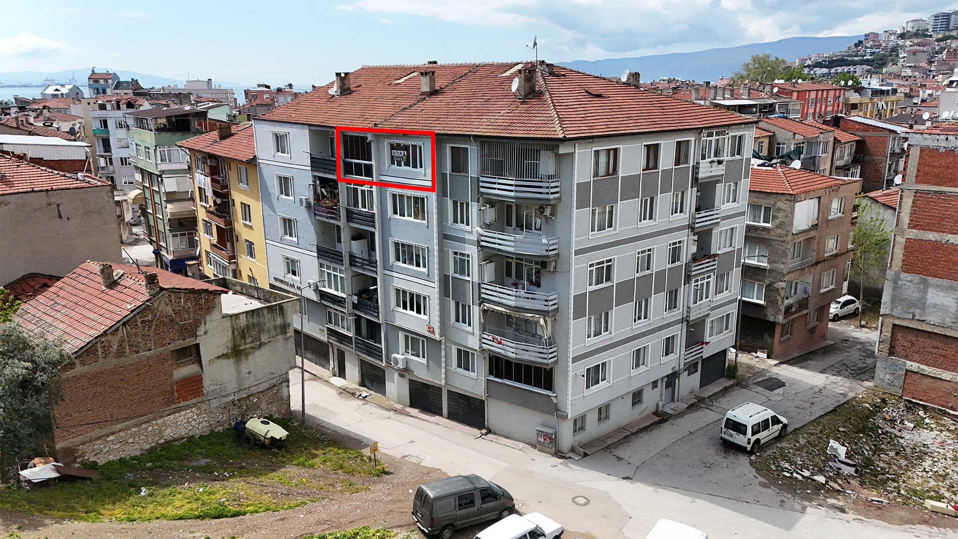 C21 Cius; Sahile Yakın İçi Full Yapılı Satılık Daire