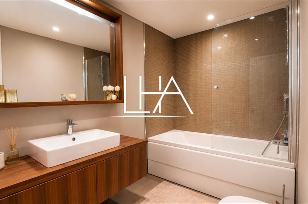 C21'DEN AYA GÖKTÜRK SİTESİ'NDE GENİŞ ARA KAT SATILIK 3+1 DAİRE