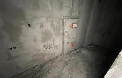 ALTINTEPE'NİN MERKEZİ ARAKAT,ÖN CEPHE,KÖŞE, AYRI MUTFAK, LÜX 2+1