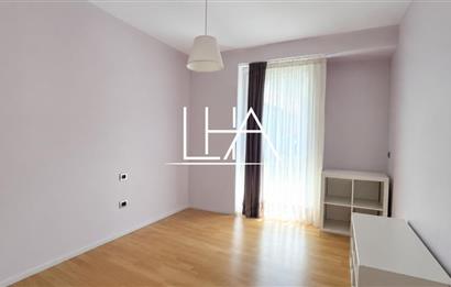 KEMERLİFE 21 SİTESİ'NDE HAVUZ CEPHELİ KİRALIK BAHÇE KATI DAİRE