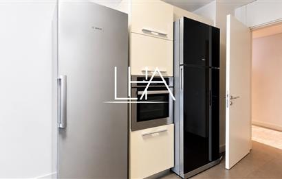 C21'DEN AYA GÖKTÜRK SİTESİ'NDE GENİŞ ARA KAT SATILIK 3+1 DAİRE
