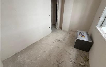 ALTINTEPE'NİN MERKEZİ ARAKAT,ÖN CEPHE,KÖŞE, AYRI MUTFAK, LÜX 2+1