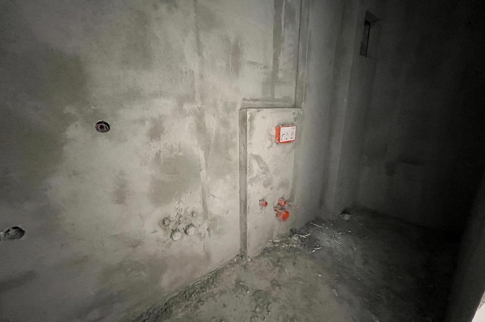 ALTINTEPE'NİN MERKEZİ ARAKAT,ÖN CEPHE,KÖŞE, AYRI MUTFAK, LÜX 2+1
