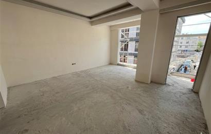 ALTINTEPE'NİN MERKEZİ ARAKAT,ÖN CEPHE,KÖŞE, AYRI MUTFAK, LÜX 2+1