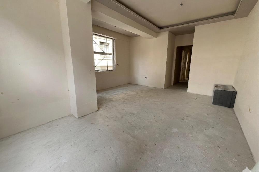 ALTINTEPE'NİN MERKEZİ ARAKAT,ÖN CEPHE,KÖŞE, AYRI MUTFAK, LÜX 2+1