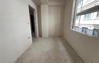 ALTINTEPE'NİN MERKEZİ ARAKAT,ÖN CEPHE,KÖŞE, AYRI MUTFAK, LÜX 2+1