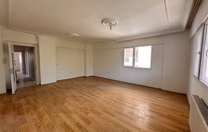 Anadolu cad. Üstü , Katip Çelebi ve Hastane Yakını 3+1 Kiralık