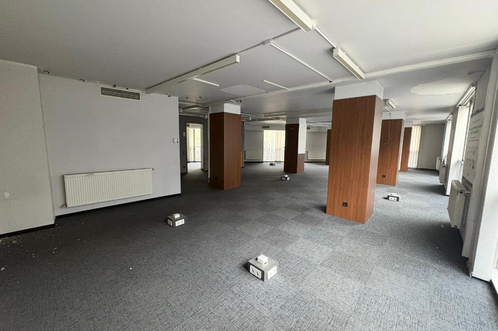 SARIYER AYAZAĞA'DA PRESTİJLİ PLAZA'DA KİRALIK OFİS KATI