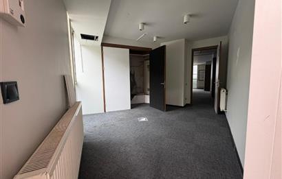 SARIYER AYAZAĞA'DA PRESTİJLİ PLAZA'DA KİRALIK OFİS KATI