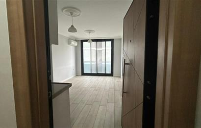 Bornova Mevlana'da Satılık 1+1 Boş Daire