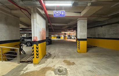 BOSTANCI'DA HAVUZLU GÜVENLİKLİ SİTEDE KİRALIK 2+1
