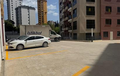 BOSTANCI'DA HAVUZLU GÜVENLİKLİ SİTEDE KİRALIK 2+1