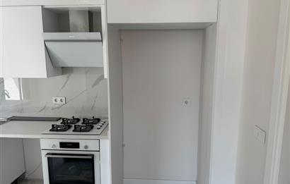 BOSTANCI'DA HAVUZLU GÜVENLİKLİ SİTEDE KİRALIK 2+1