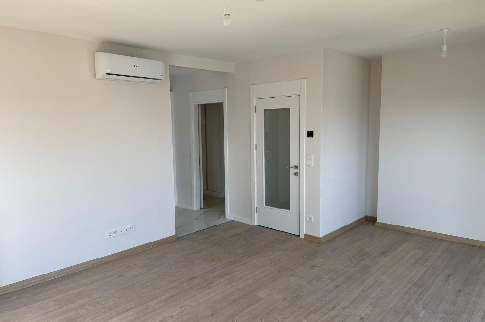 BOSTANCI'DA HAVUZLU GÜVENLİKLİ SİTEDE KİRALIK 2+1