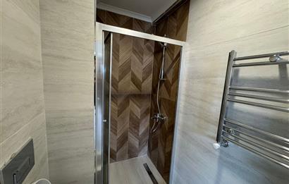 BOSTANCI'DA HAVUZLU GÜVENLİKLİ SİTEDE KİRALIK 2+1