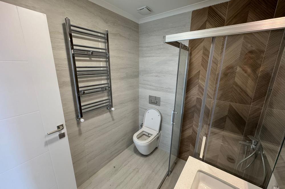 BOSTANCI'DA HAVUZLU GÜVENLİKLİ SİTEDE KİRALIK 2+1