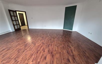 SARIYER YENİ UYUM SİTESİ'NDE BAKIMLI SATILIK ÇATI DUBLEKSİ