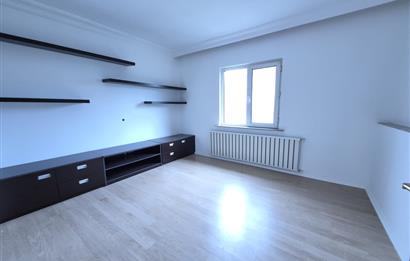 SARIYER YENİ UYUM SİTESİ'NDE BAKIMLI SATILIK ÇATI DUBLEKSİ