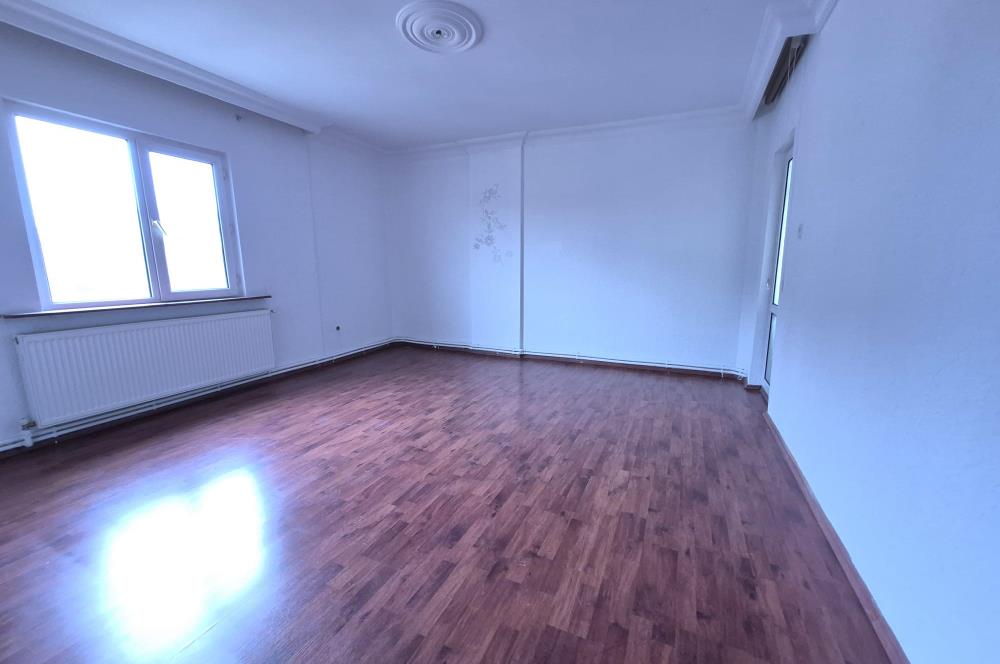SARIYER YENİ UYUM SİTESİ'NDE BAKIMLI SATILIK ÇATI DUBLEKSİ