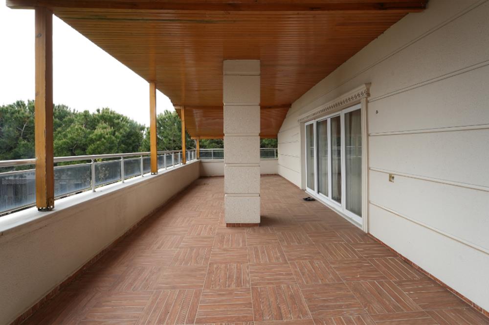 C21 Cius;Sahile 70 Metre Mesafede Deniz Manzaralı 5+2 Müstakil Villa