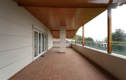 C21 Cius;Sahile 70 Metre Mesafede Deniz Manzaralı 5+2 Müstakil Villa