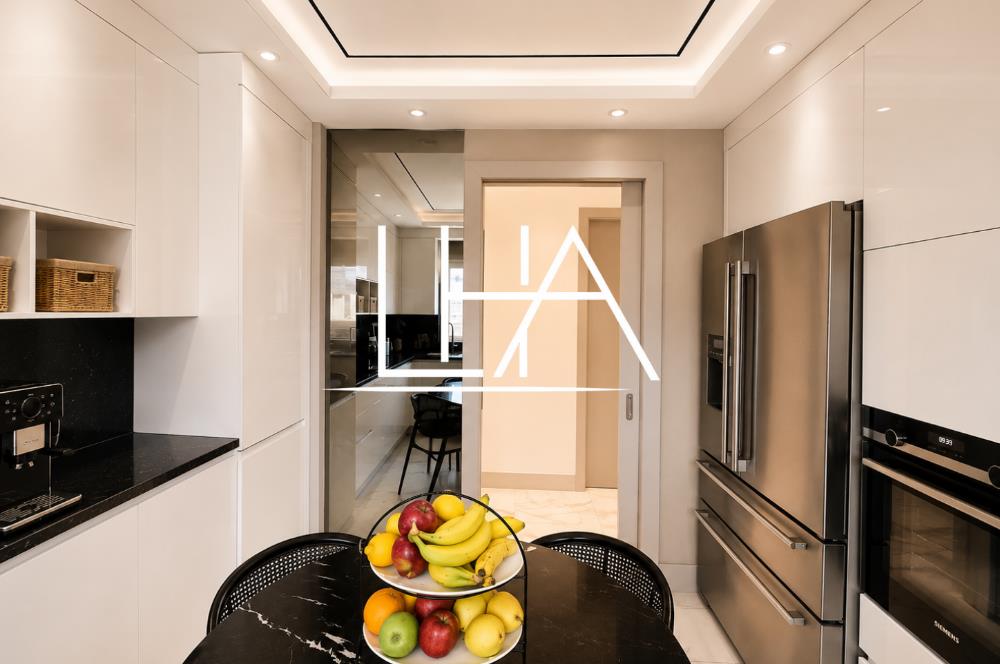 C21'DEN KEMERLIFE 21'DE CADDE CEPHENİN EN GÜZEL KONUMLU DAİRESİ