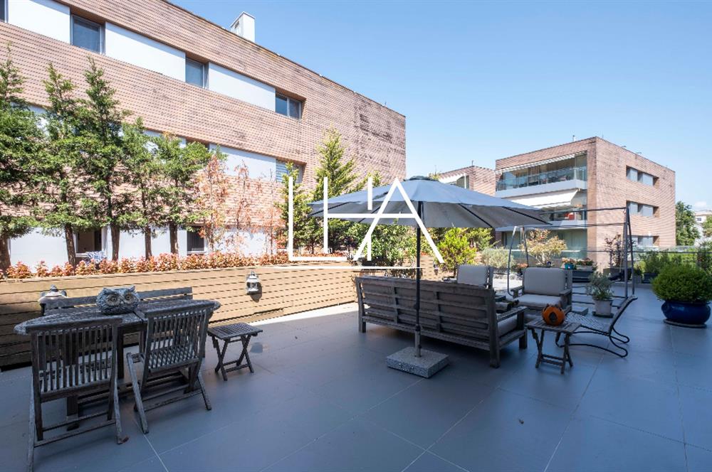KEMERLIFE 21 SİTESİ'NDE GENİŞ TERASLI VE BALKONLU SATILIK DAİRE