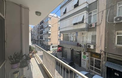 Karşıyaka Bahariye Mahallesinde Satılık 3+1 Daire