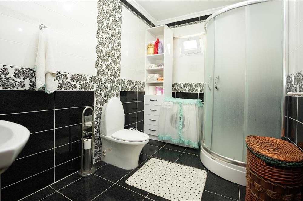 C21 Cius;Sahile 70 Metre Mesafede Deniz Manzaralı 5+2 Müstakil Villa