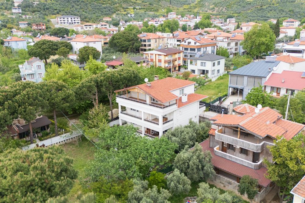 C21 Cius;Sahile 70 Metre Mesafede Deniz Manzaralı 5+2 Müstakil Villa