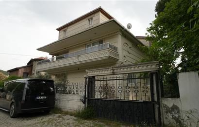 C21 Cius;Sahile 70 Metre Mesafede Deniz Manzaralı 5+2 Müstakil Villa