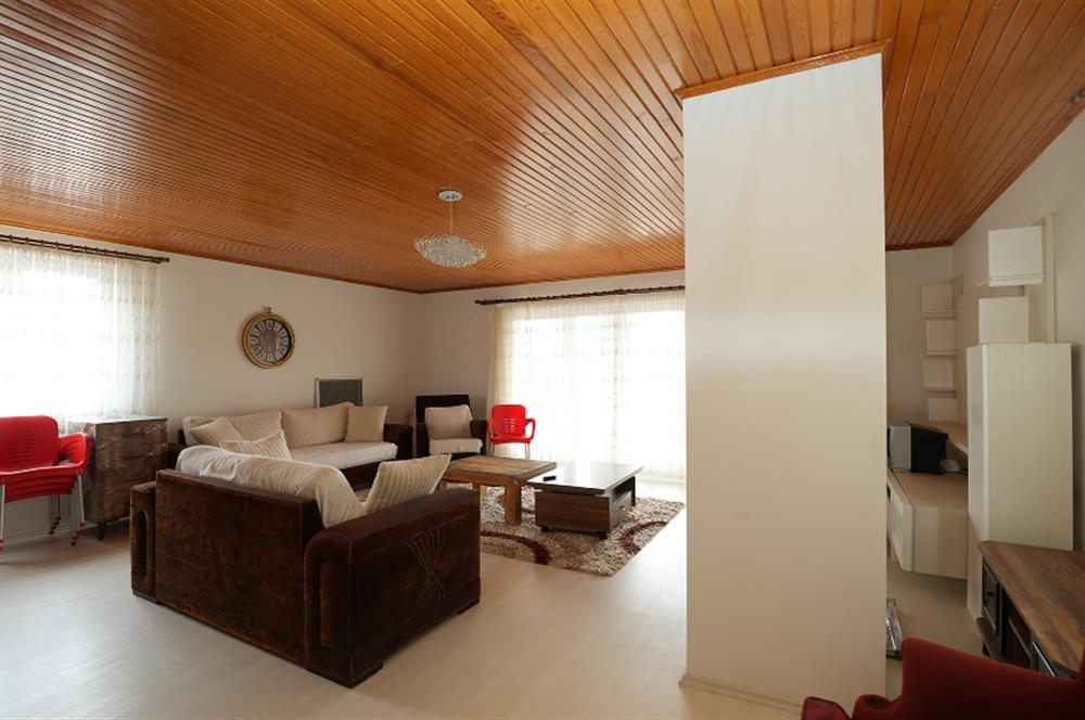 C21 Cius;Sahile 70 Metre Mesafede Deniz Manzaralı 5+2 Müstakil Villa