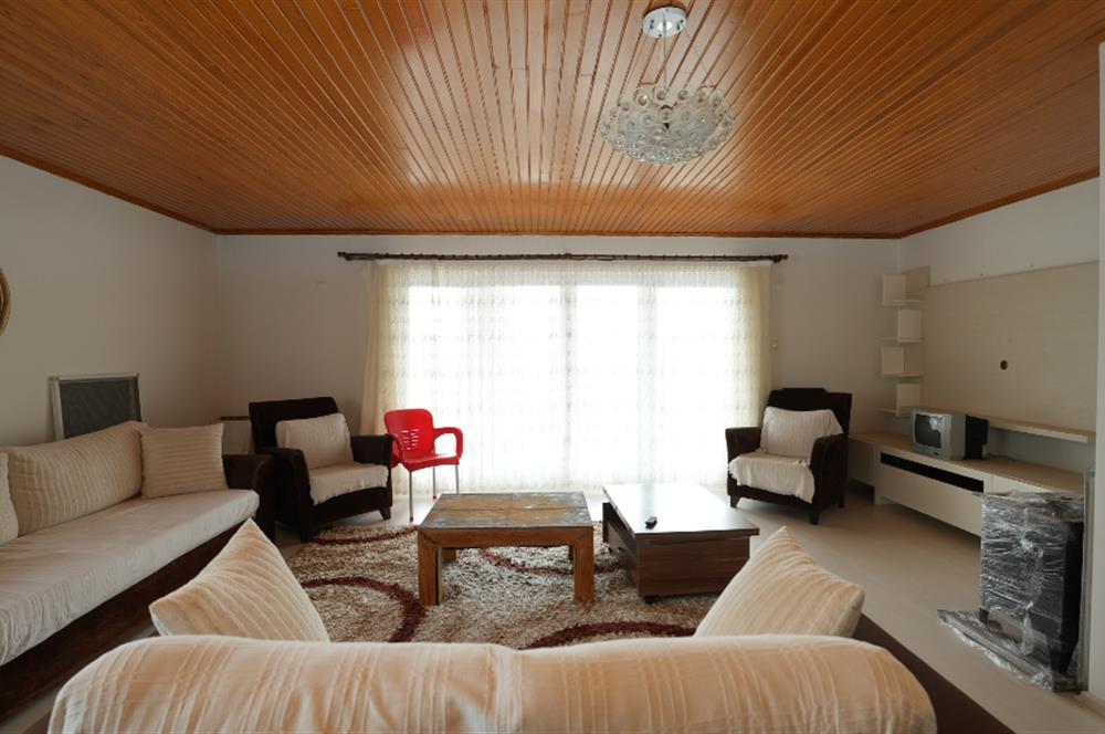 C21 Cius;Sahile 70 Metre Mesafede Deniz Manzaralı 5+2 Müstakil Villa