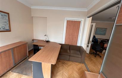 Halaskargazi Cadde üzeri satılık ofis