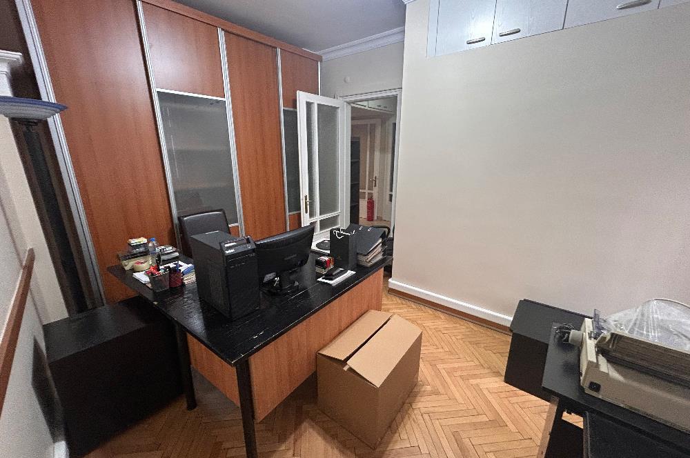 Halaskargazi Cadde üzeri satılık ofis