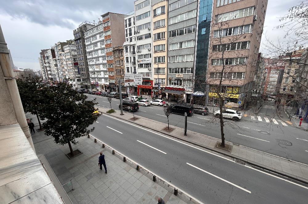 Halaskargazi Cadde üzeri satılık ofis