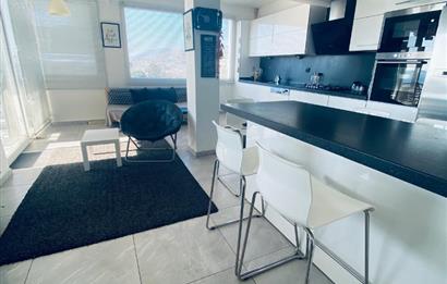 Kumbahçe'de Deniz ve Kale Manzaralı, Eşyalı 3+1 Dubleks Kiralık